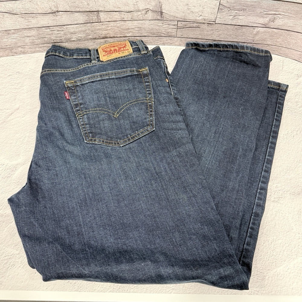 Levi's 541 Men's 42x32 Athletic Taper Fit Blue Stretch Denim Jeans